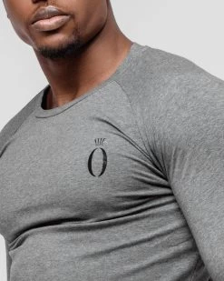 HERA X HERO Tri Long Sleeve - Dark Grey -Ryderwear HERAxHERO Tri Longsleeve Dark Grey Logo Detail 2000x c9b240b0 6e88 4809 bb5d 127317fb5570