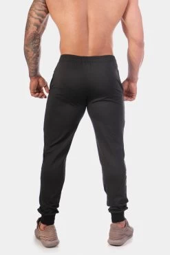 Jed North Matrix Tapered Joggers - Black 7 Jed North Matrix Tapered Joggers - Black -Ryderwear IMG 6872 700x bb3437e6 27a7 4a95 954a 8027f8317e41