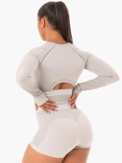 Ryderwear Freestyle Seamless Long Sleeve Crop - Grey 12 Ryderwear Freestyle Seamless Long Sleeve Crop - Grey -Ryderwear LONGSLEEVECROP GREY 4 1000x1000 45c17a80 47c4 45dc b7dc e65479becd8a