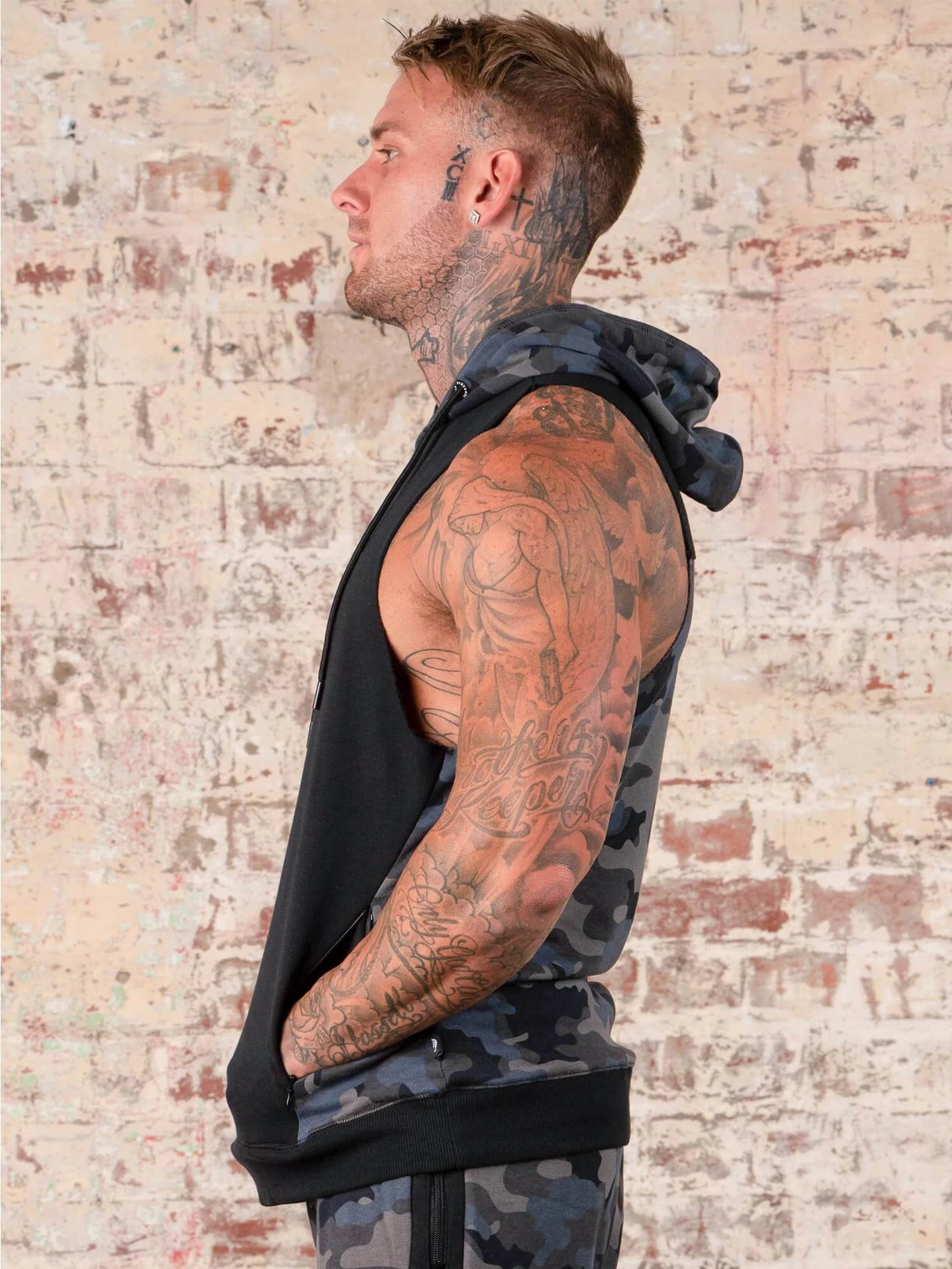 Ryderwear Camo Sleeveless Hoodie 5 Ryderwear Camo Sleeveless Hoodie - Image 5